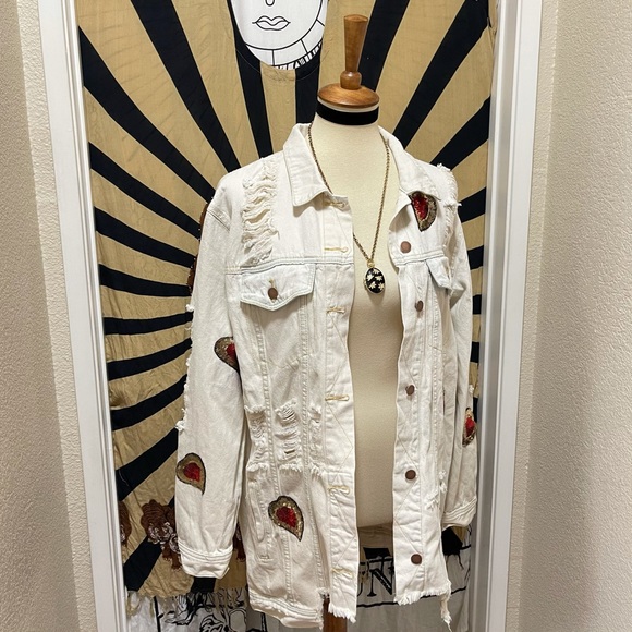 🌈 Amazing distressed love denim jacket - Picture 5 of 12
